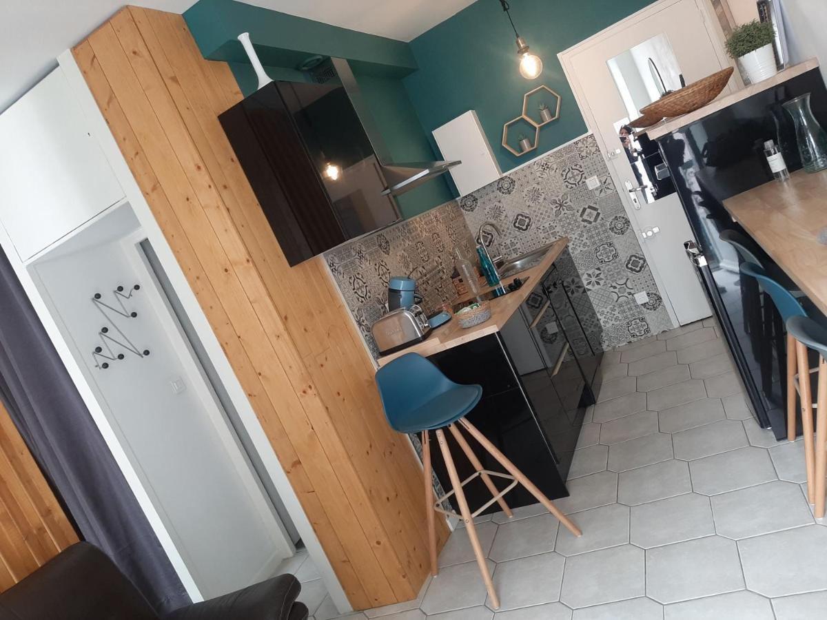 Beau Studio Avec Balcon Bagnères-de-Bigorre Kültér fotó